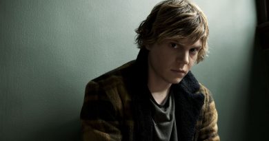 Evan Peters, ''American Horror Story: Hotel'' kadrosunda