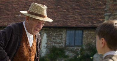 Yaşlanmış Sherlock Holmes’un hikayesini anlatan ”Mr. Holmes” filminden bir fragman daha