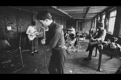 Günün şarkısı: Joy Division - A Means To An End