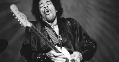 Günün şarkısı: Jimi Hendrix – Gypsy Eyes