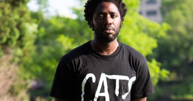 Bloc Party solisti Kele Okereke ikinci solo albümünü yayınlıyor