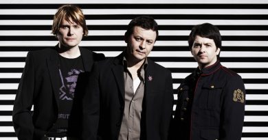 Video: Manic Street Preachers'ın yeni albümü üzerine