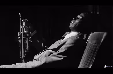 Günün şarkısı: Miles Davis - Frelon Brun