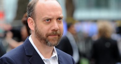 Paul Giamatti, N.W.A filminde rol alıyor