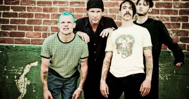 Red Hot Chili Peppers yeni albüm için Danger Mouse’la çalışıyor