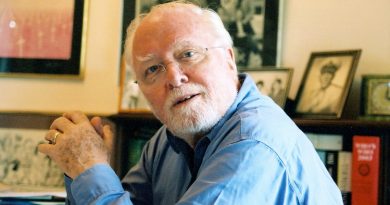 Richard Attenborough hayatını kaybetti