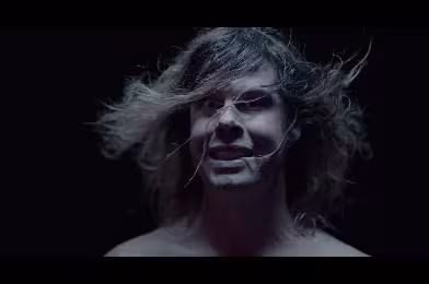 Liars'tan yeni klip: ''I'm No Gold''