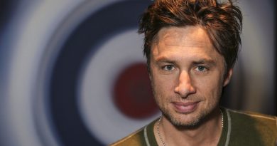 Zach Braff'ın yeni filminin müzikleri Bon Iver, Cat Power ve The Shins'ten!